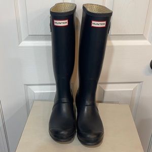 Hunter navy boots